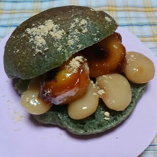 みたらし団子と白花豆のよもぎパンサンド☆